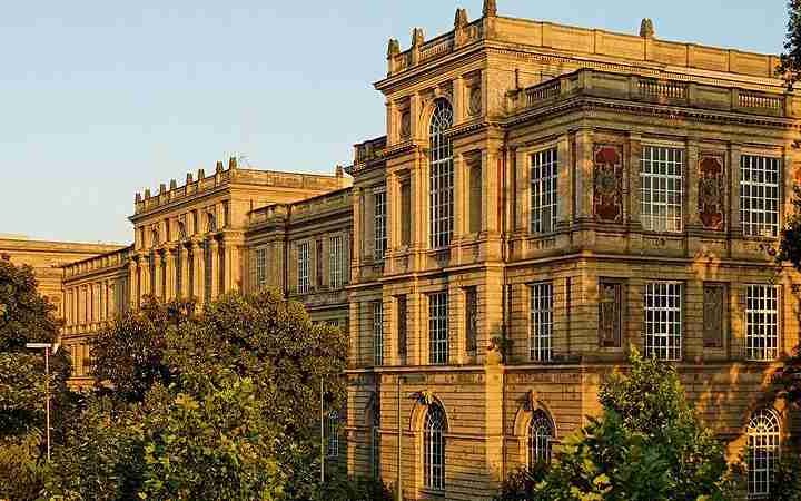 Kunstakademie Düsseldorf - Kunstakademie in Duesseldorf Altstadt, von Nordwesten - CC BY-SA