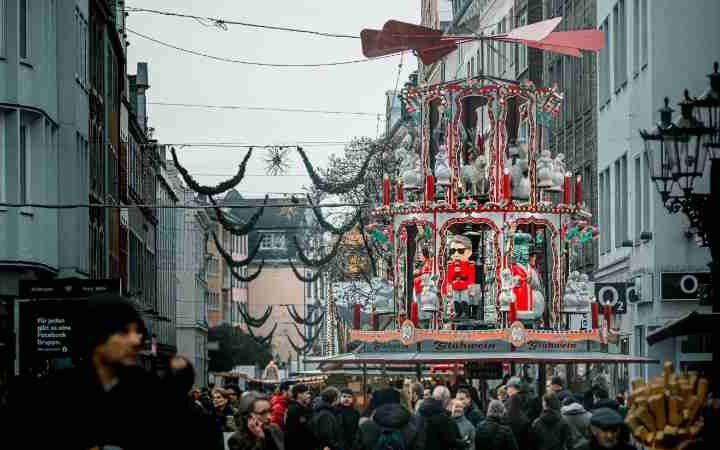 Altestadt, Düsseldorf, Germany, tags: karneval 2026 - unsplash